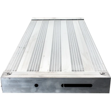 Euroline Alustufe Gerieft 800mm Stufenbreite, 180mm Stufentiefe 3 Euroline Alustufe Gerieft 800mm Stufenbreite, 180mm Stufentiefe